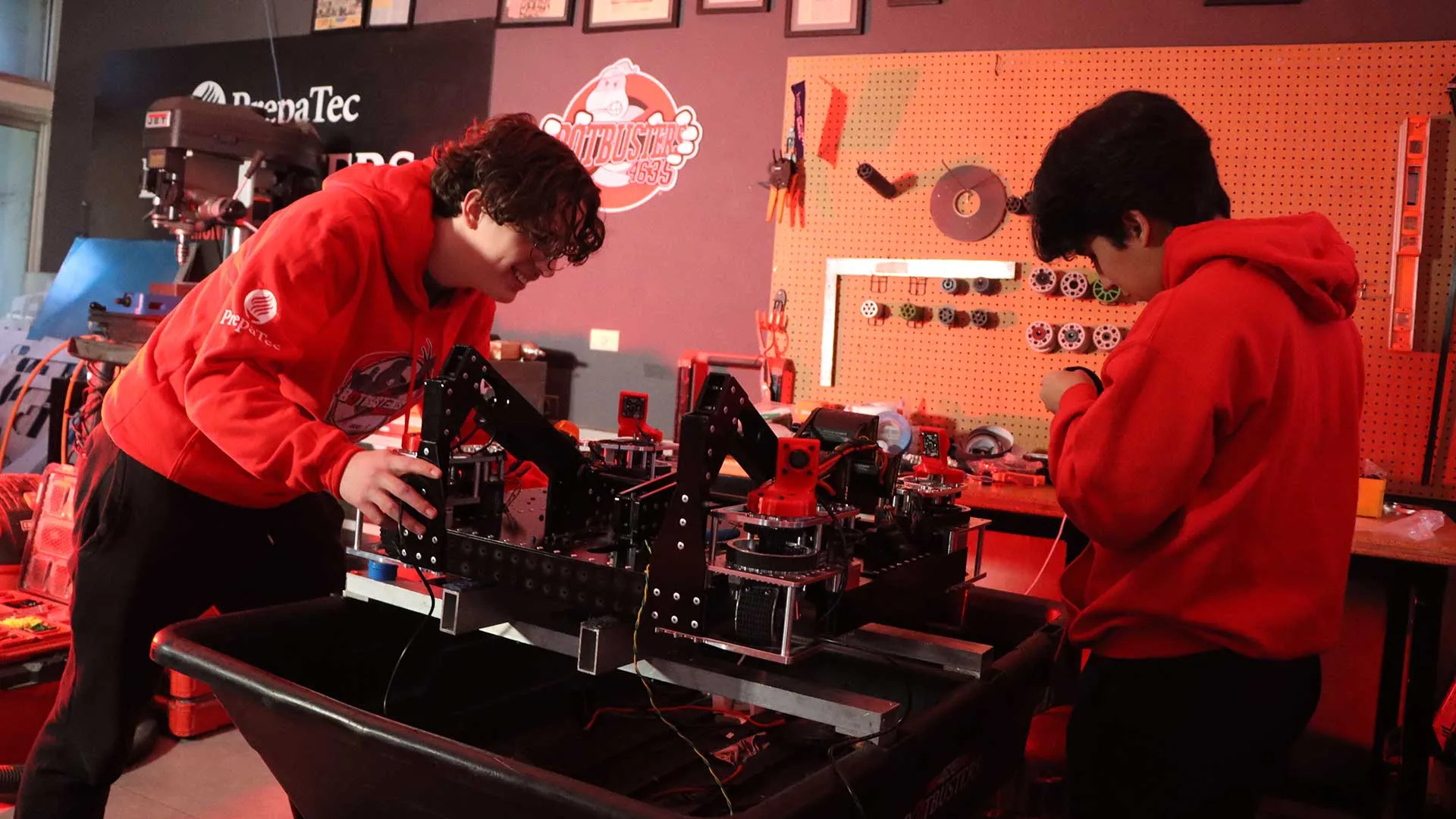 Botbusters, PrepaTec Eugenio Garza Sada.