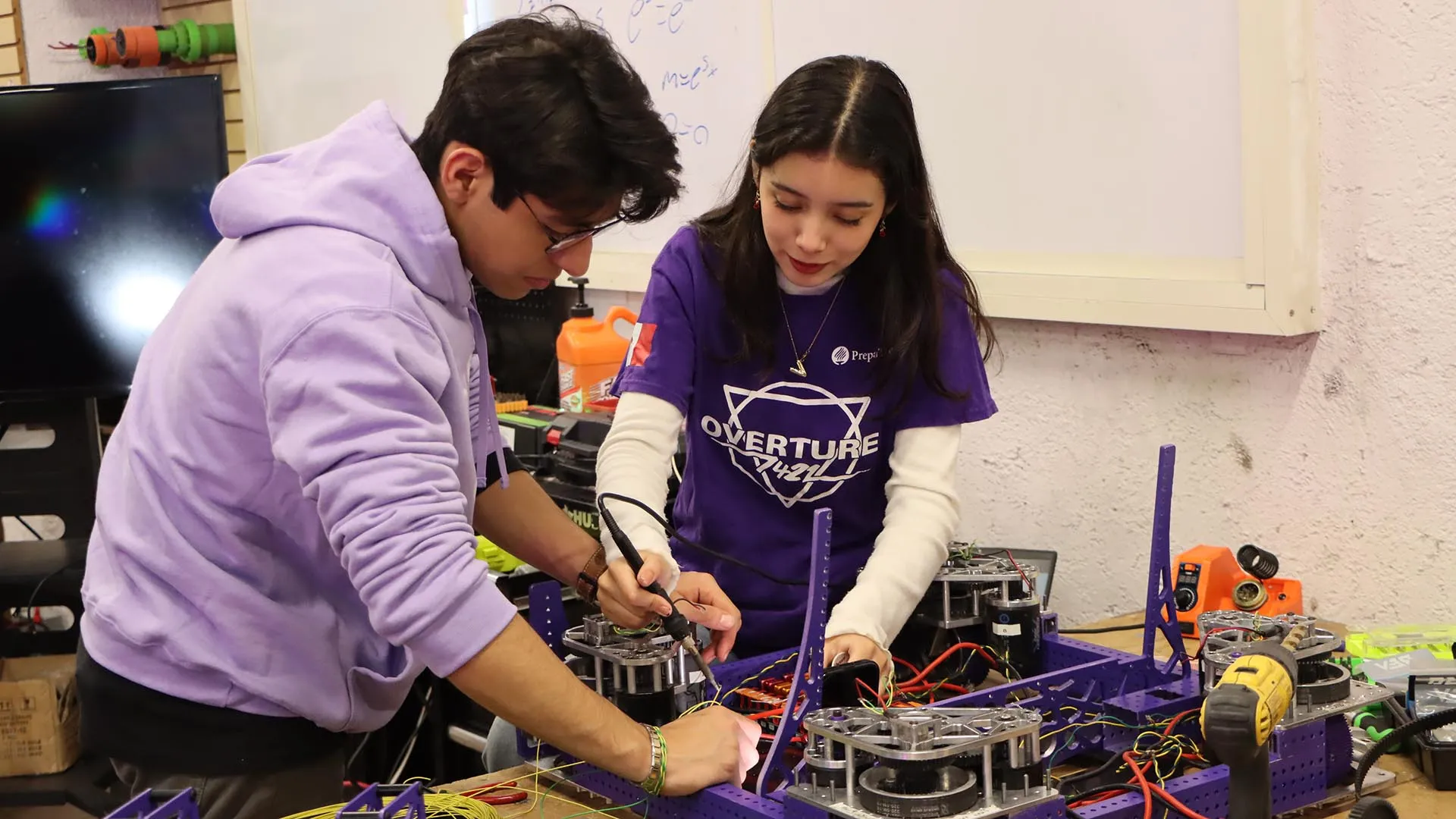 Overture busca pase al mundial y por historia