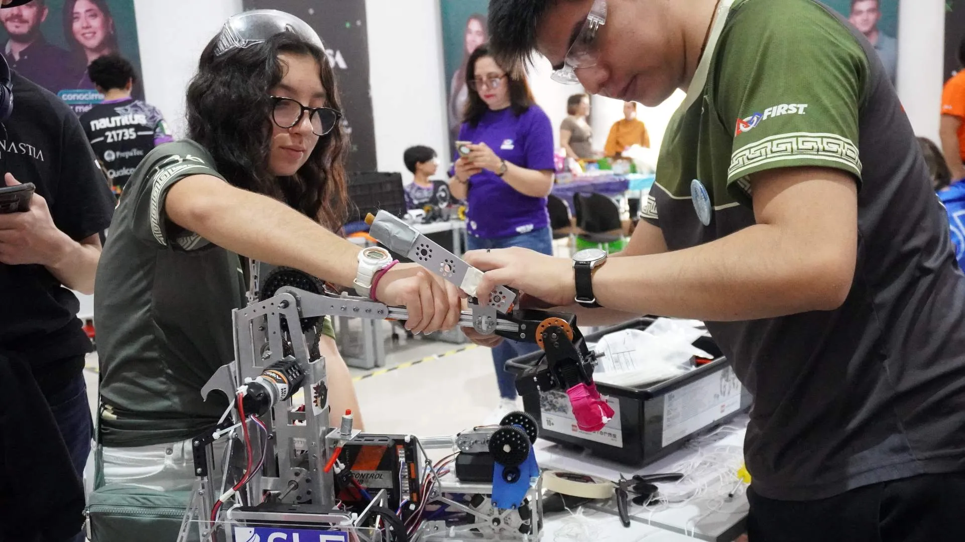 Alumnos PrepaTec Puebla ganan FIRST Tech Challenge en Cancún