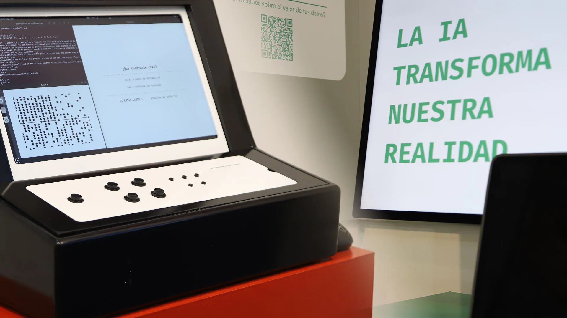 Egresadas del Tec campus Estado de México expusieron sus proyectos en Zona Maco.