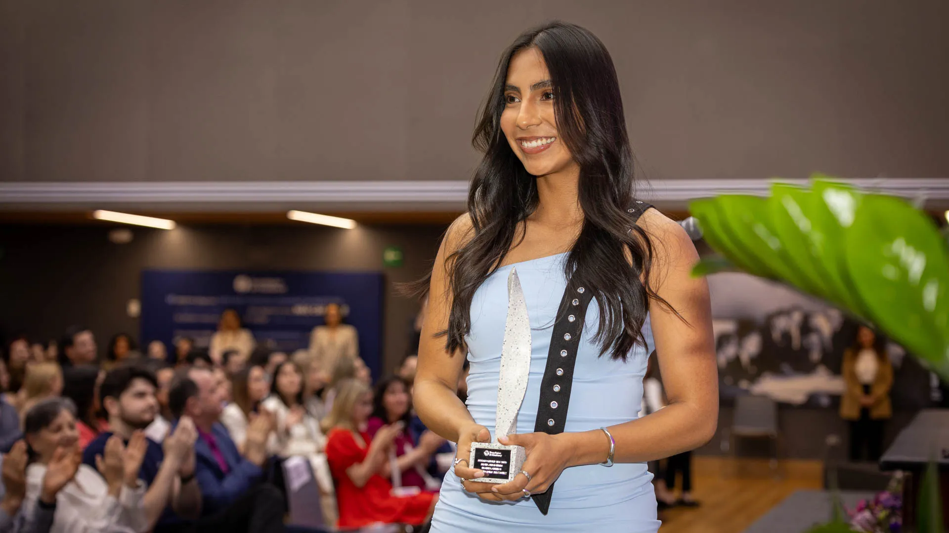 Impulsa al deporte femenino: Diana Flores gana Premio Mujer Tec 2025 