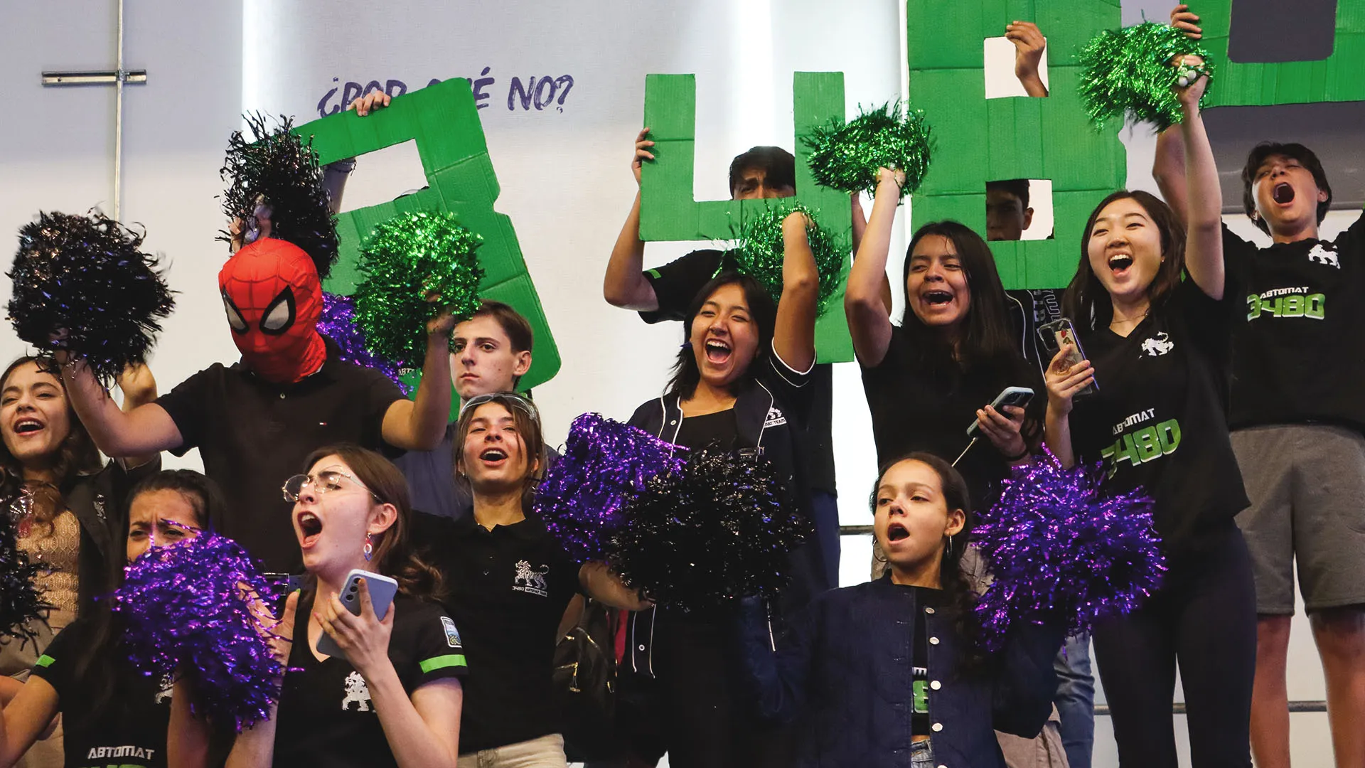 Porra del equipo Abtomat 3480 durante el Regional León