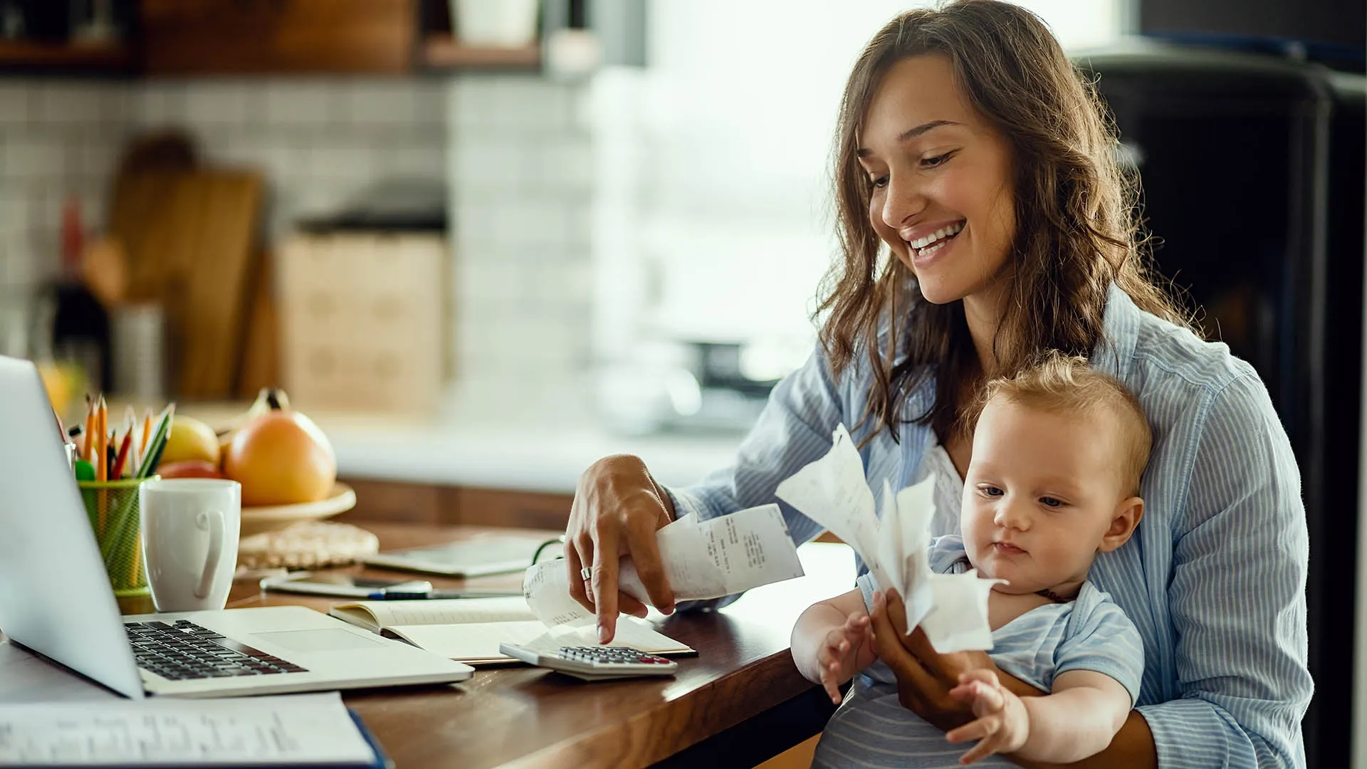 Dialogan sobre la economía de los cuidados