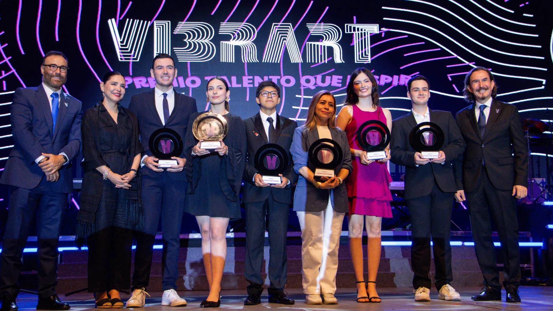 Premiados por inspirar en festival VIBRART 2025