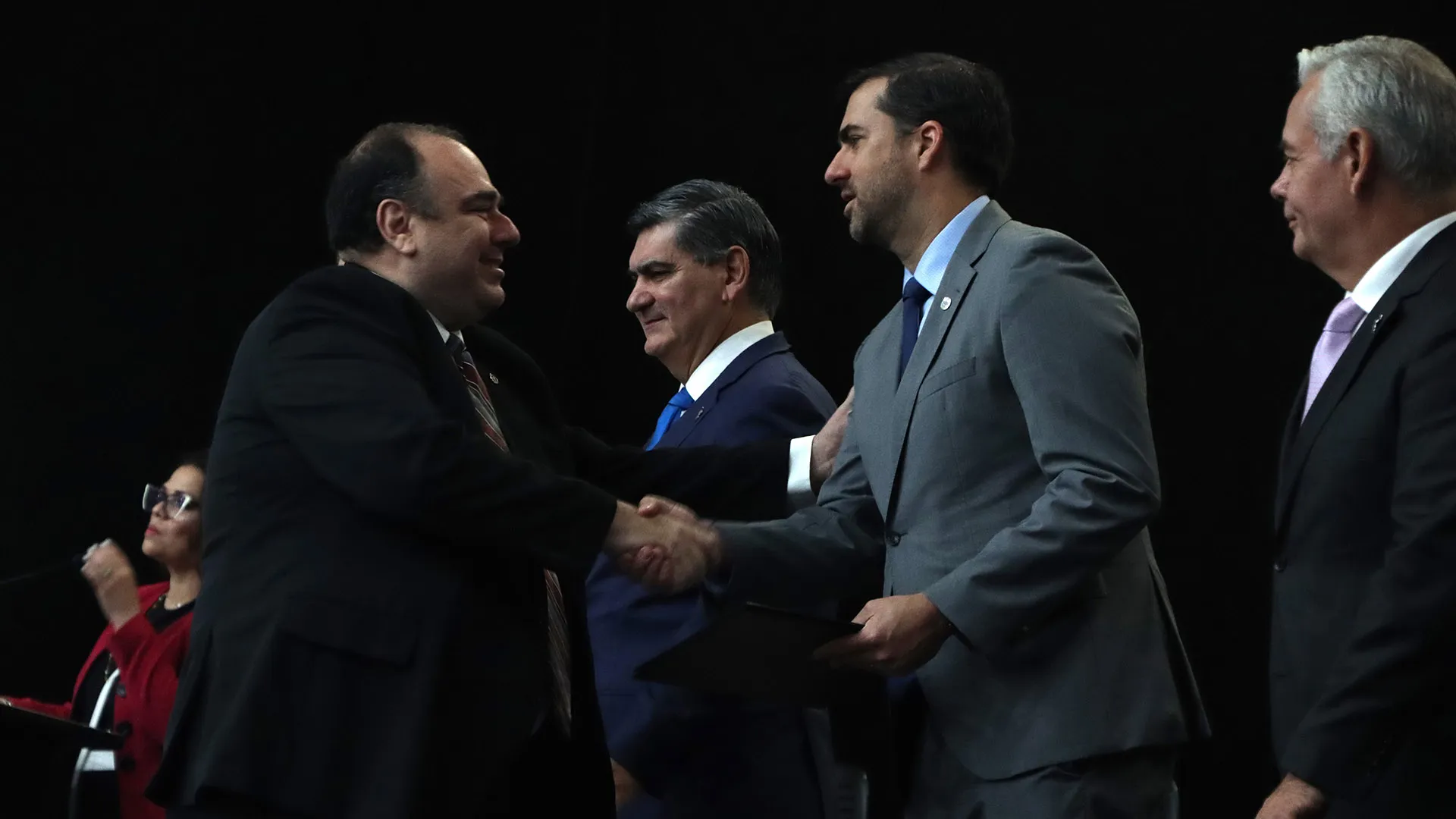 Inspiran con su labor docente y son reconocidos en su día