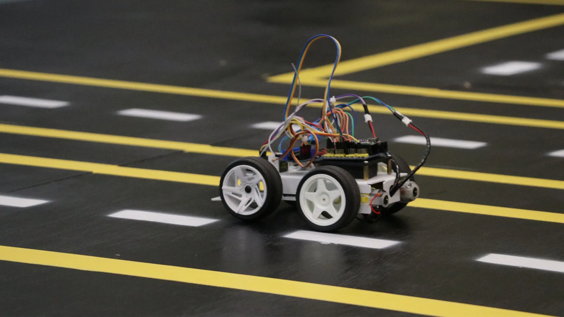 Vehículo compitiendo