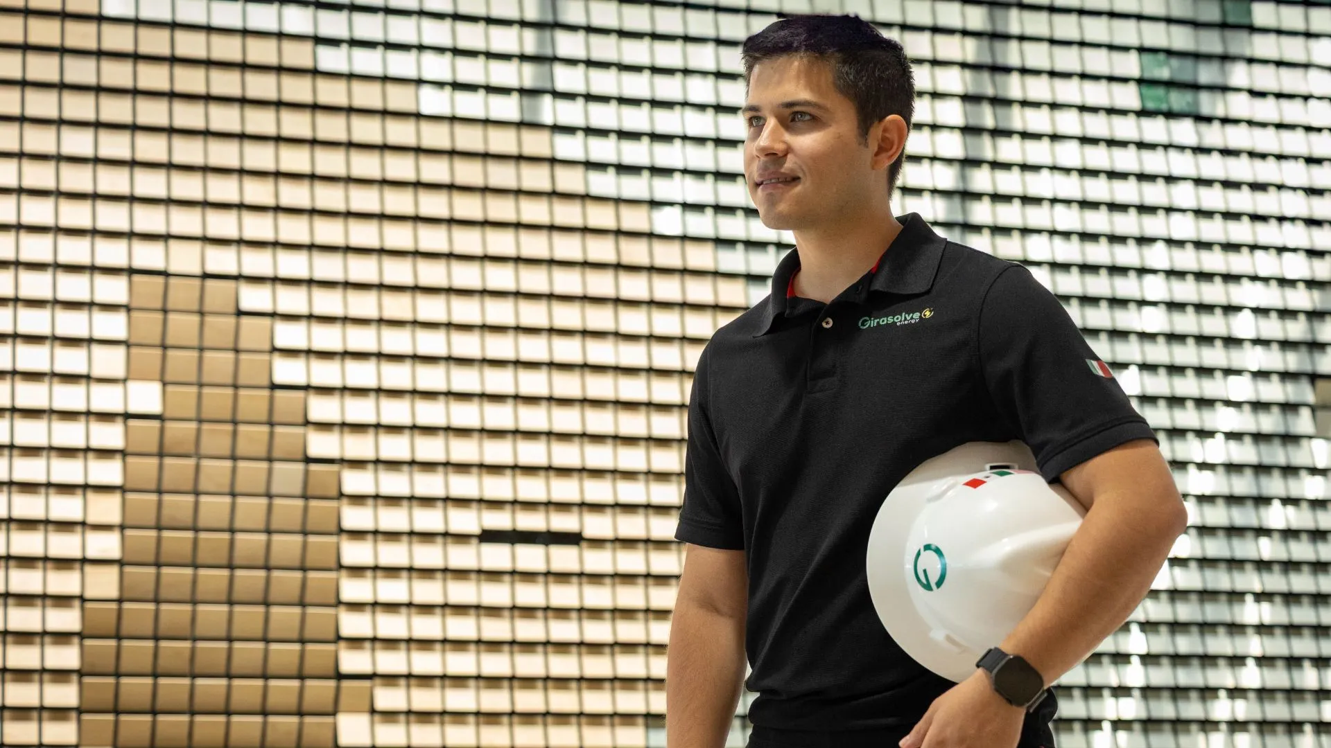 Mexicano gana en China 4to lugar mundial con proyecto de energía solar