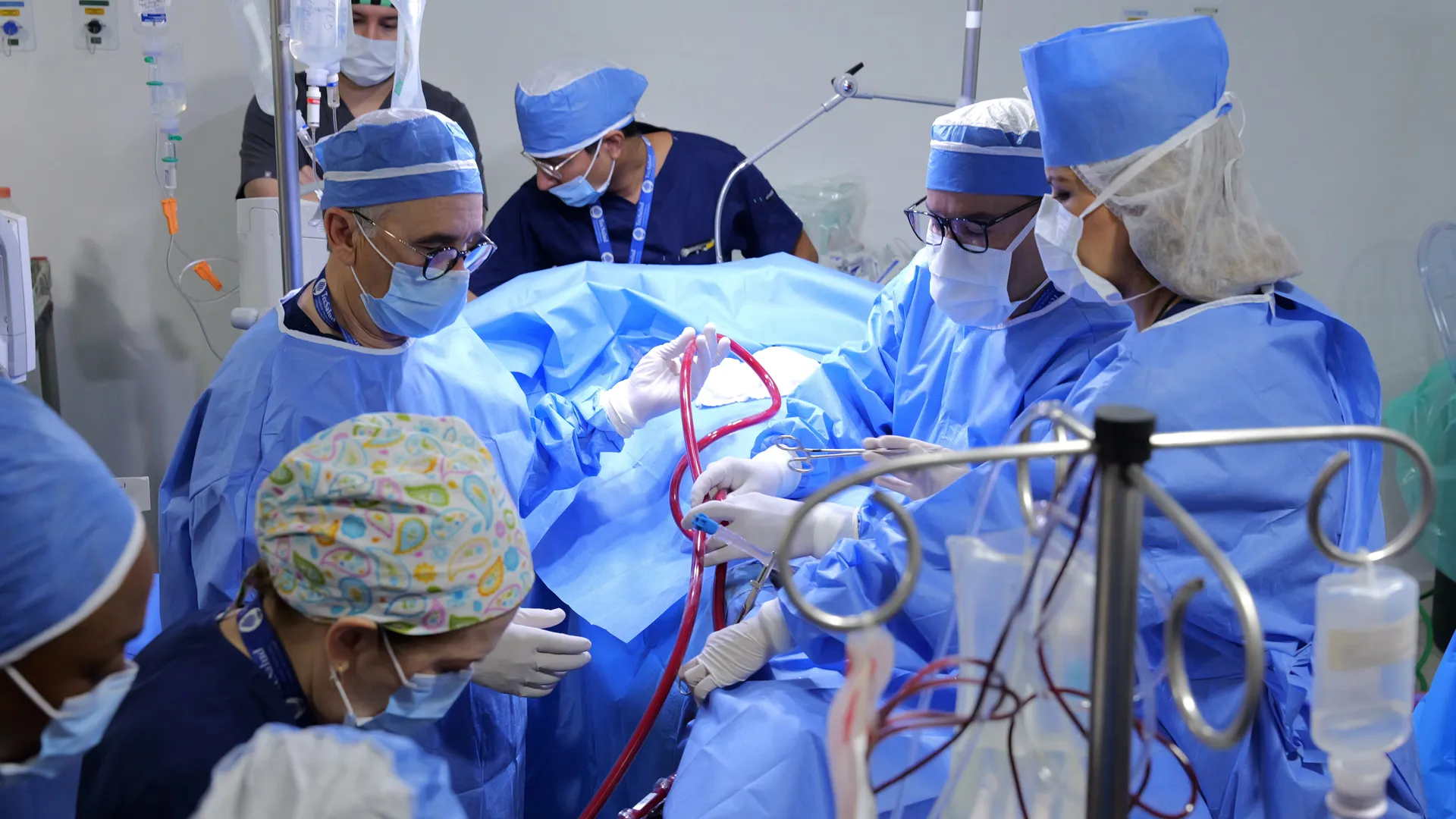 Más de 400 profesionales de la salud han sido capacitados en el curso ECMO de TecSalud.