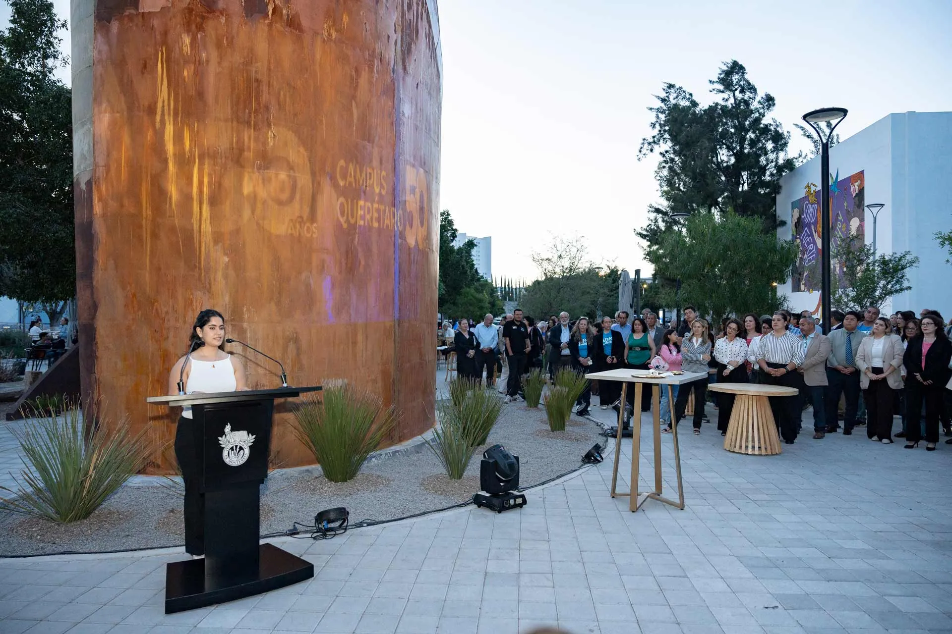 Tec campus Querétaro inauguró su Campanario como emblema que celebra medio siglo de historia y transformación educativa. 