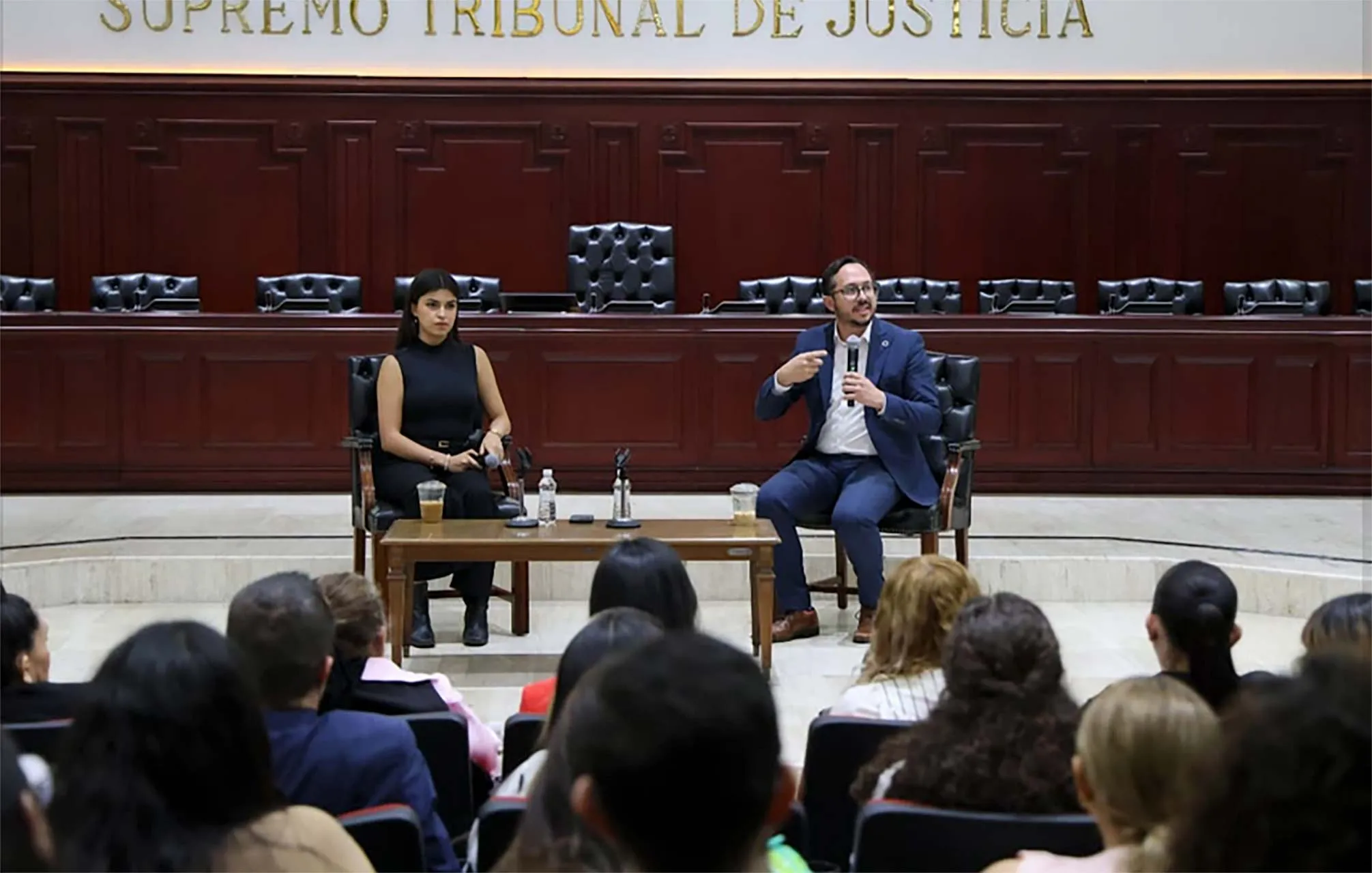 Capacitacion a funcionarios del Poder Judicial, por parte de la Clínica Nansen del Tec Guadalajara.