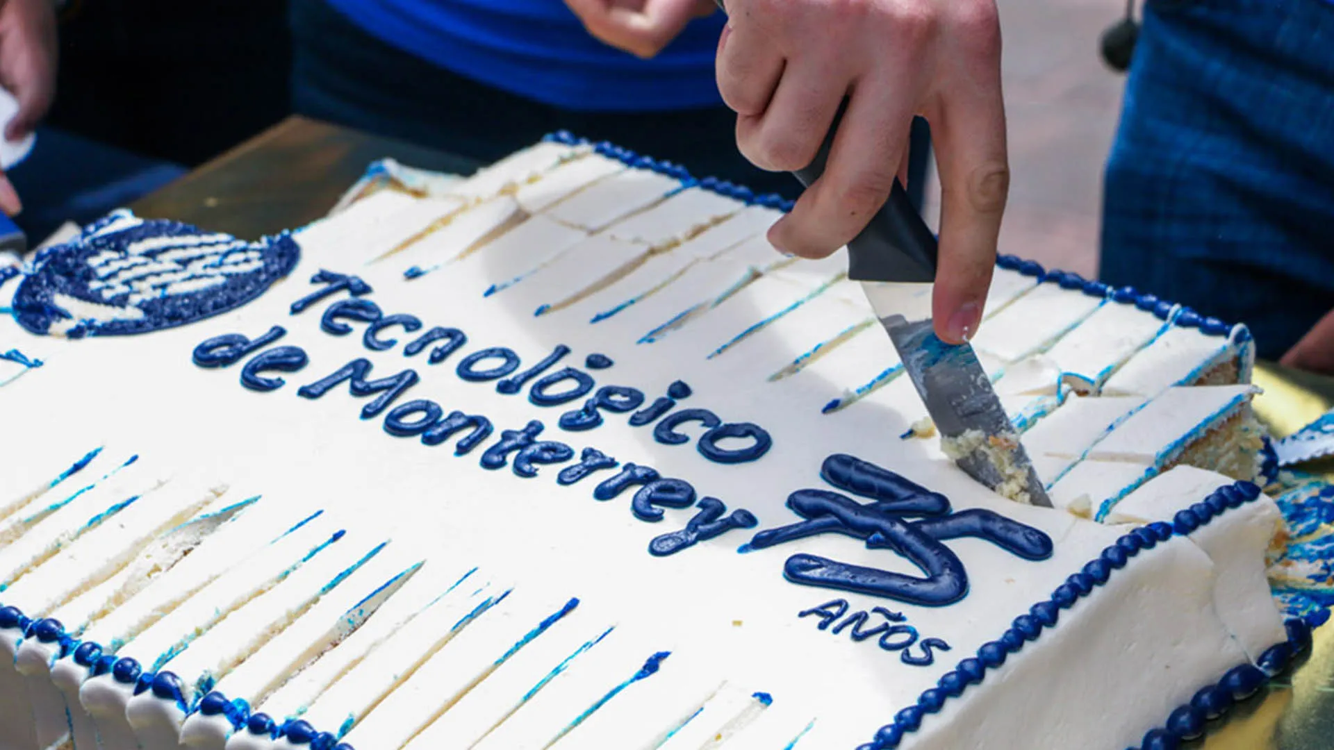 Pastel del festejo de los 75 años