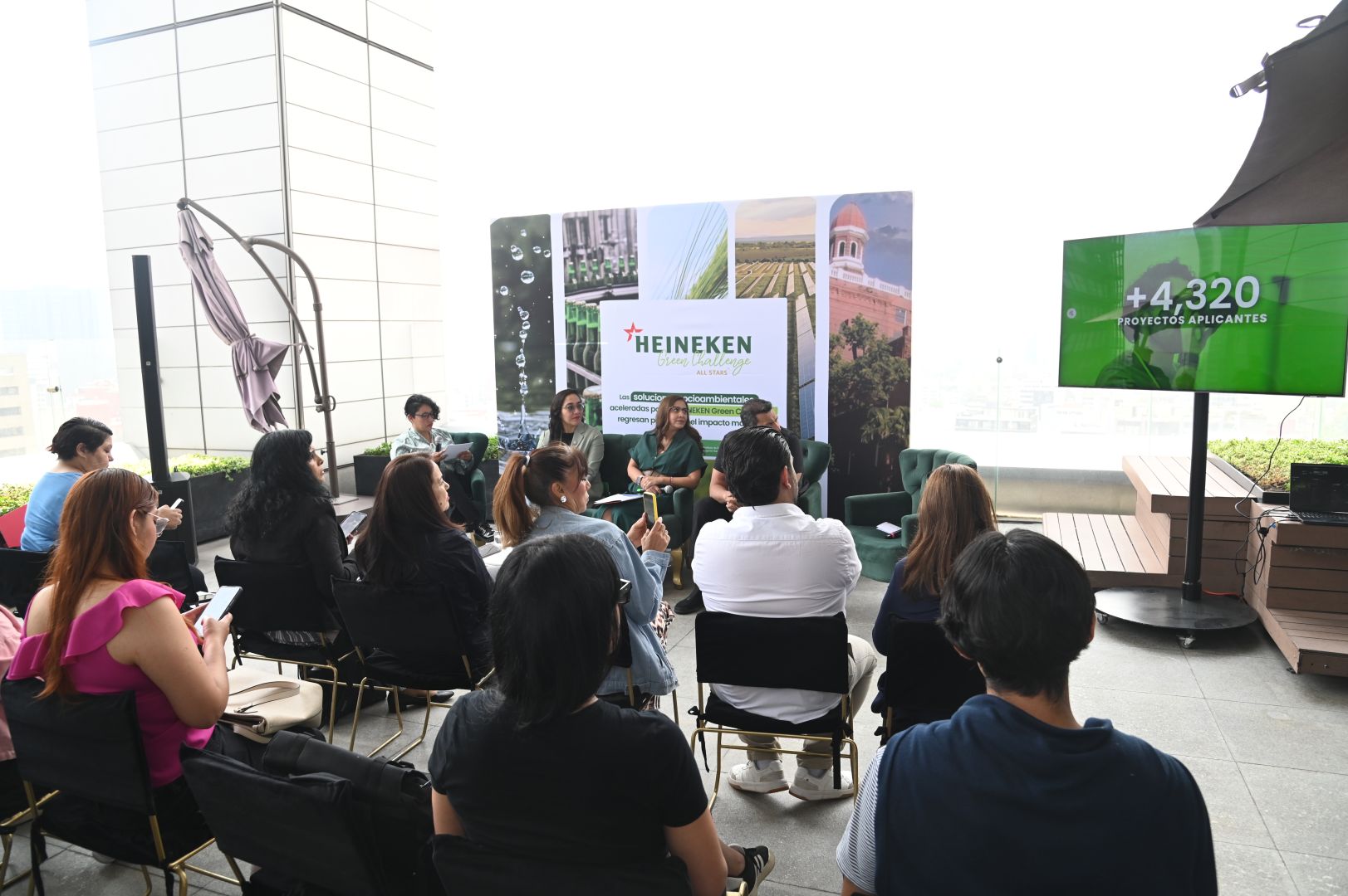 Heineken Green Challenge naci&oacute; en 2018 como una plataforma de innovaci&oacute;n abierta para impulsar soluciones enfocadas en retos socioambientales.