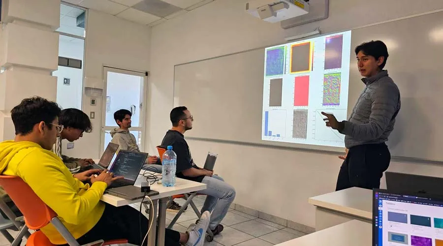 Profesores y estudiantes coordinan proyectos de tecnología sustentable en establo del CAETEC