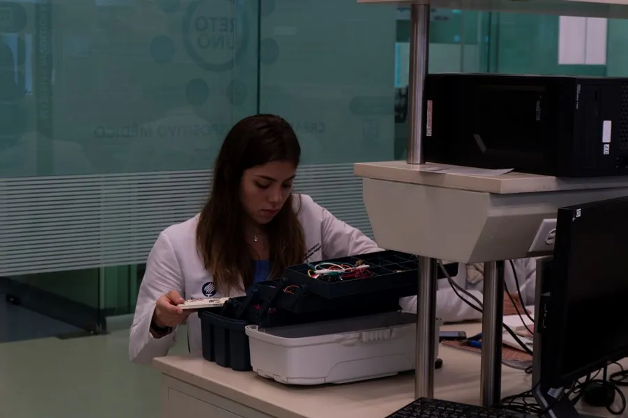 Crea y dona un dispositivo médico
