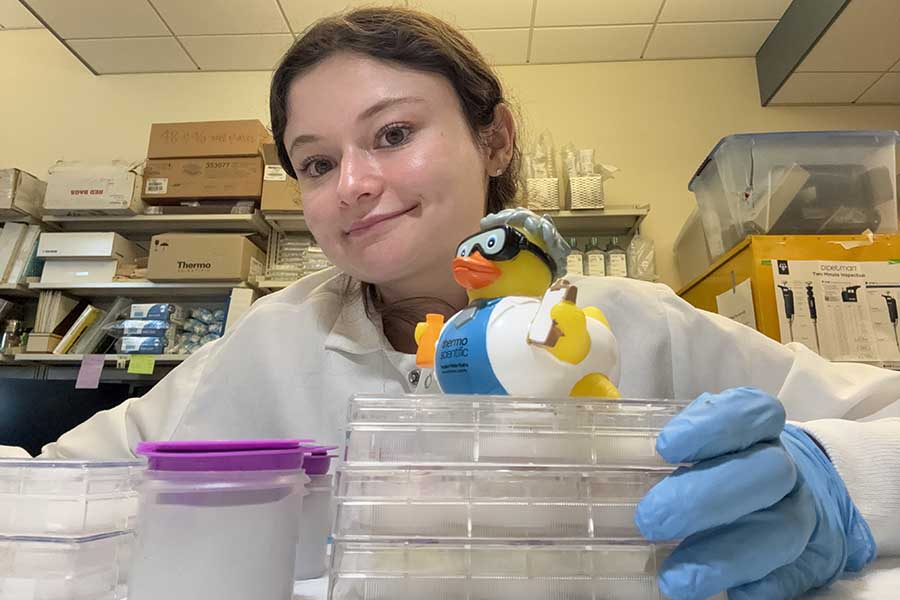 Alexandria Aguirre, egresada del campus Monterrey, en centro médico de Harvard.