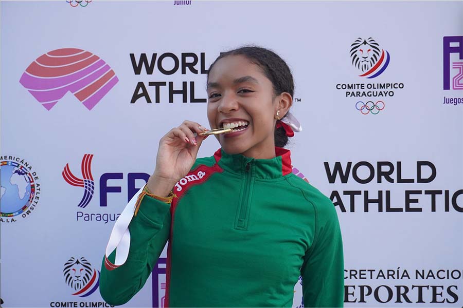 Atleta mexicana obtiene beca deportiva en la Universidad de Arkansas