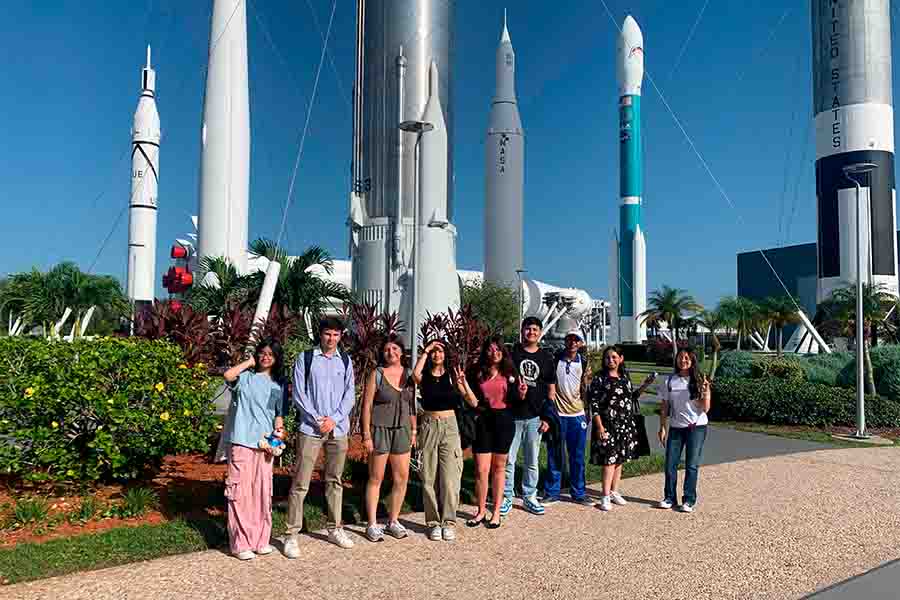 De Metepec al espacio: Izel representó a México en la NASA