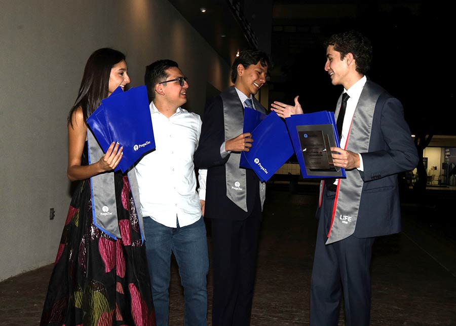 Alumno de PrepaTec Santa Anita va a Harvard.