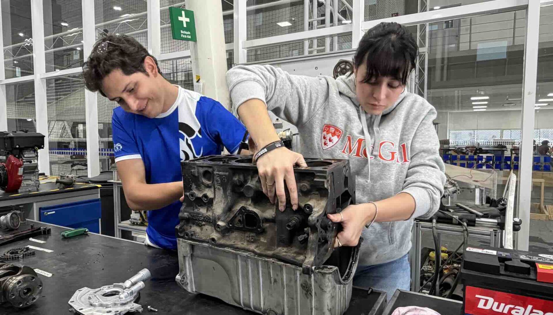 De Qro a Montreal: estudiantes del Tec impulsan la investigaci&oacute;n en aeron&aacute;utica