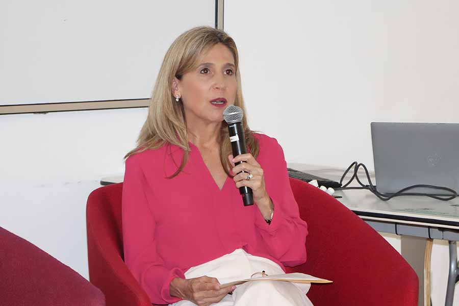 Ana Cristina Garza, consejera de Xignux, en panel de mujeres en consejos de administración.
