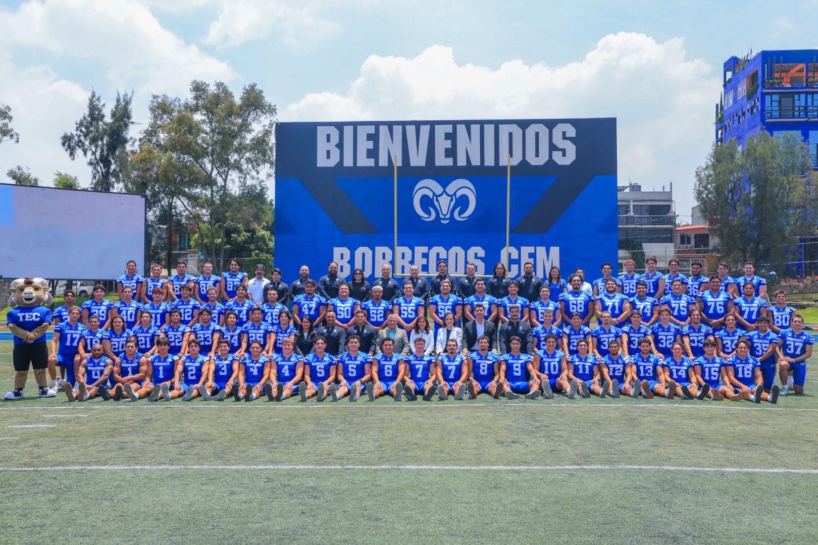 Borregos en foto grupal