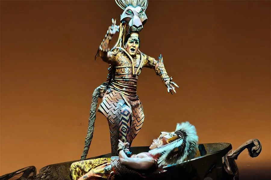 Carlos Quezada es Car