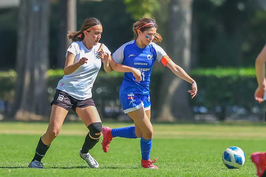 Carolina Weber, jugadora de Borregos Monterrey de PrepaTec Santa Catarina, en partido de futbol.