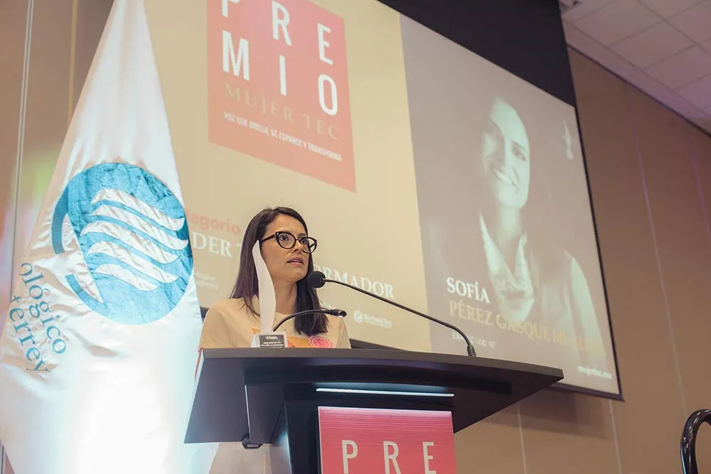 Ceremonia Premio Mujer Tec 2020 Sofía Pérez