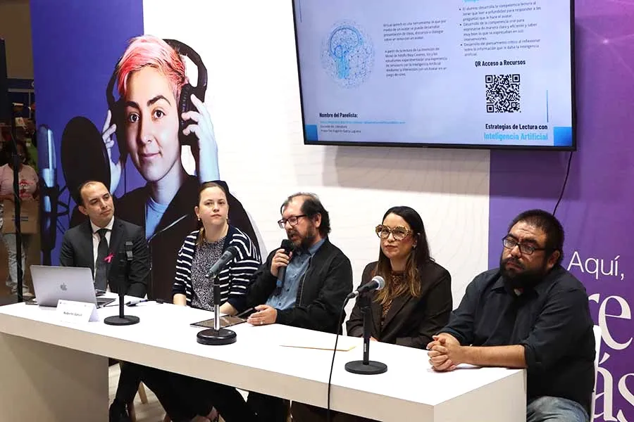 Panel t&eacute;cnicas de escritura con IA en la Feria del Libro. 