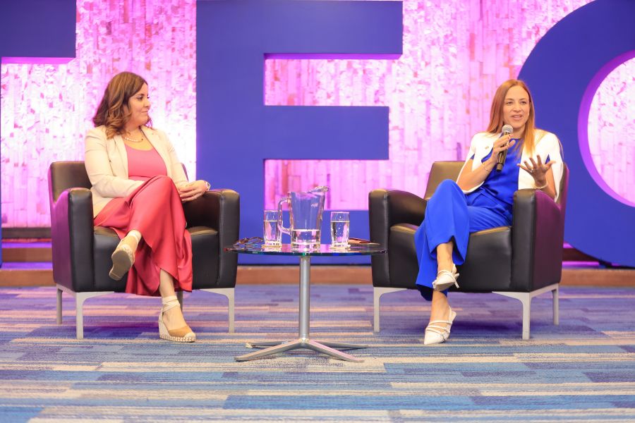 Mujeres en los negocios y la economía