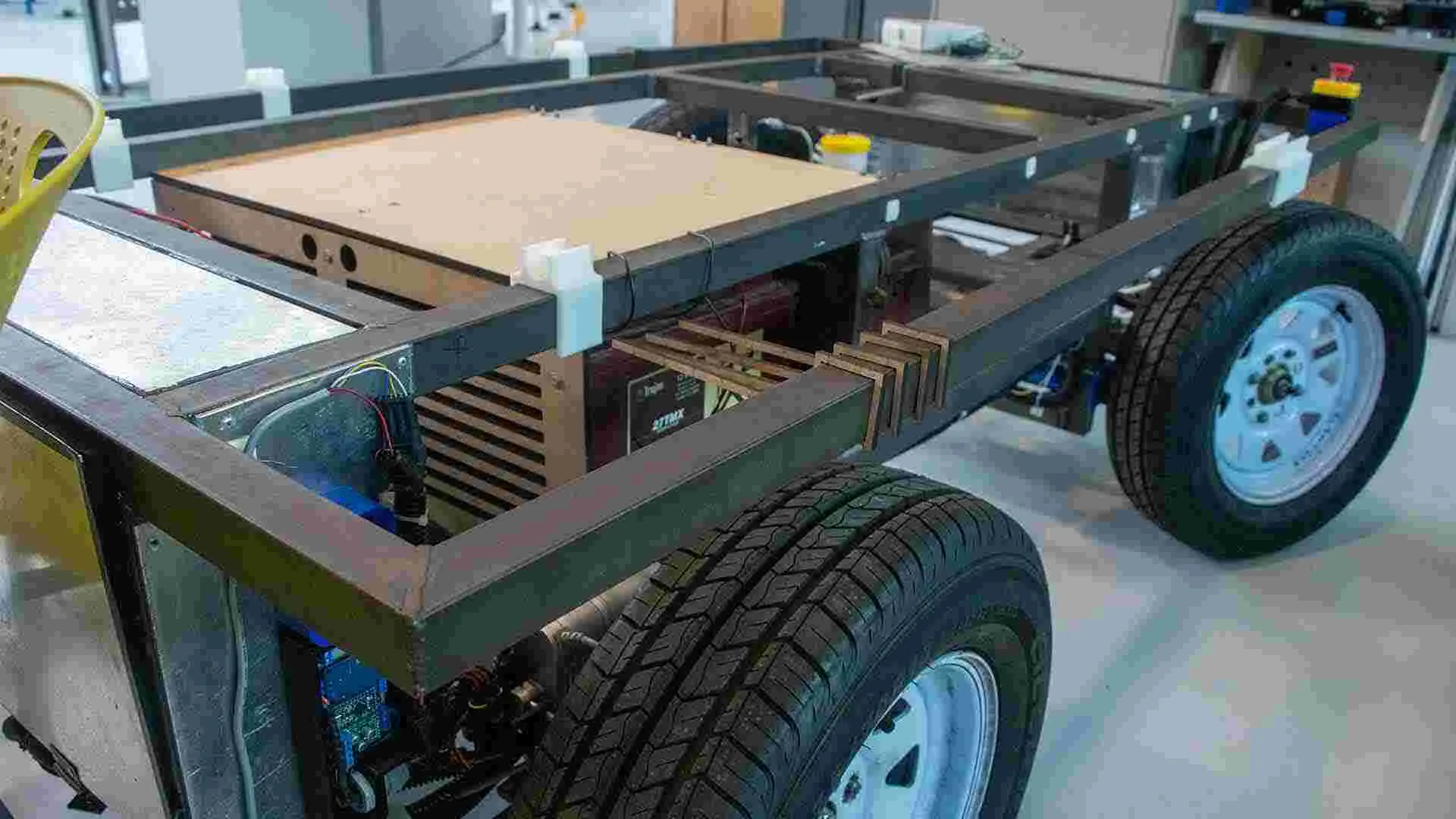 AMR Tec es un vehículo eléctrico autónomo