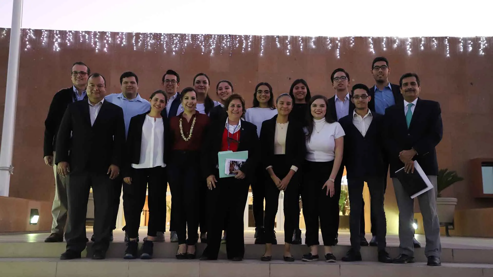Alumnos del Tec en la planta de John Deere en Torreón, Coahuila