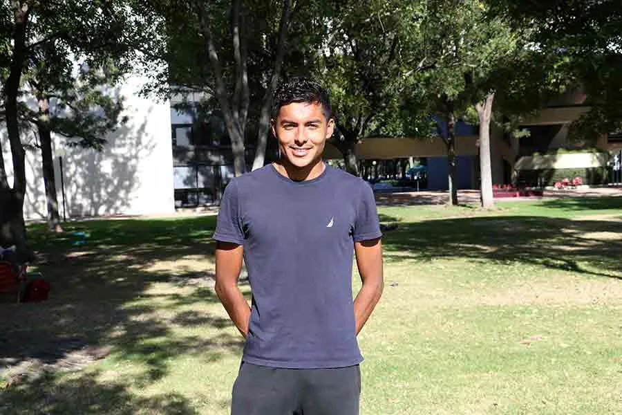 Alumno del Tec Guadalajara, Dylan Campa, es campeon nacional de Triatl&oacute;n.