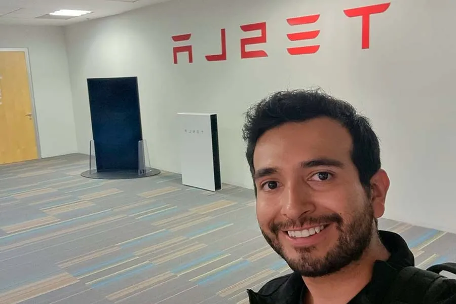 Egresado del Tec en Tesla