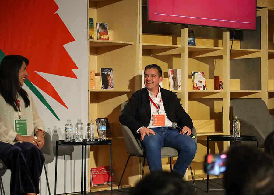 Emprender en el extranjero, el tema del panel en la FIL Guadalajara en el que participaron EXATEC.