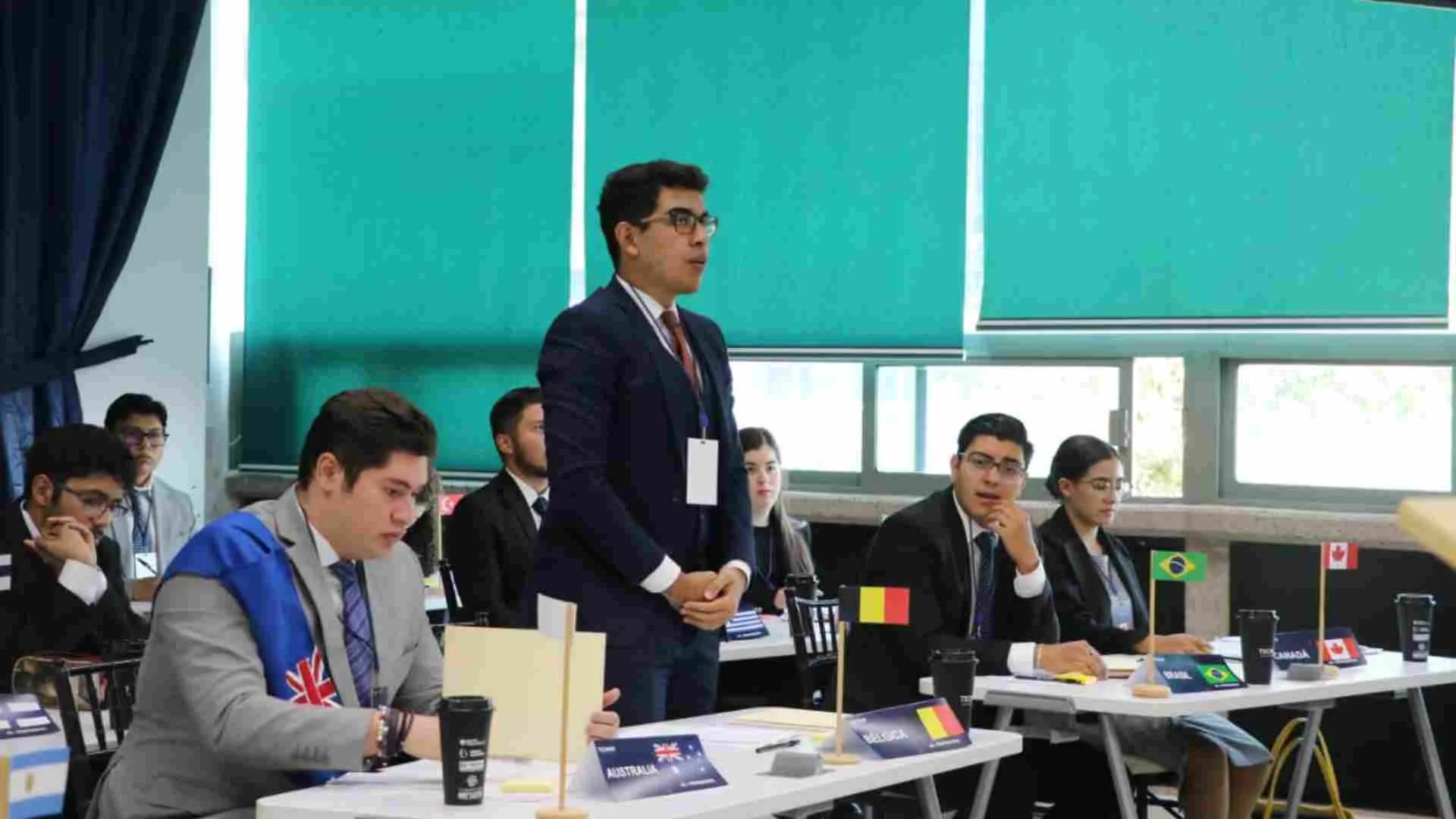 Estudiantes debatieron temas desde derechos humanos, hasta cuestiones económicas y políticas en TECMUN 2022 campus SLP.