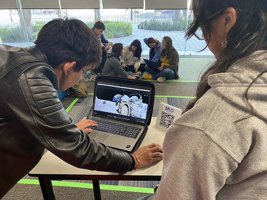 Durante el proyecto, los estudiantes diseñaron habitáculos lunares