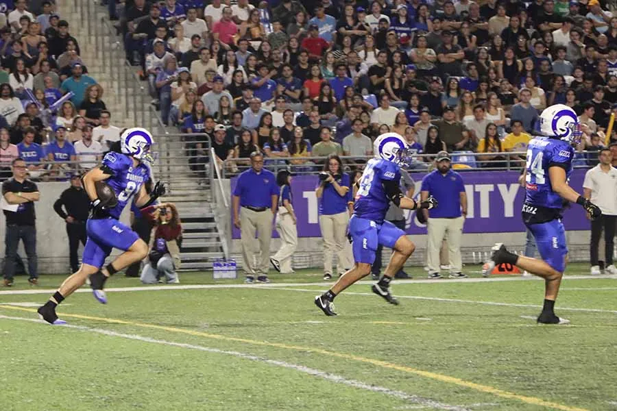 Fernando Tonda, jugador de Borregos Monterrey en cl&aacute;sico estudiantil. 