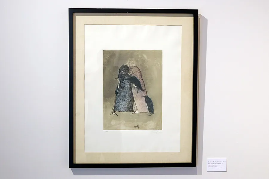 Dos figuras con cuervos, de Leonora Carrington.