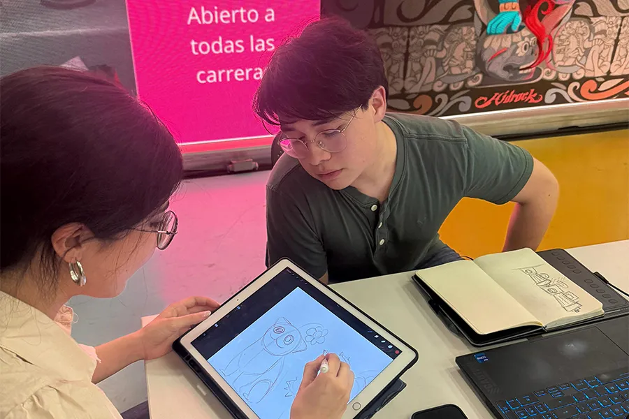 estudiantes durante game jam