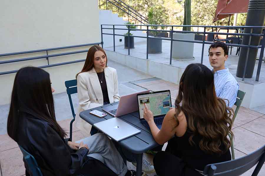 IA para consultoría, reto Pitch the future, ganado por equipo del Tec Guadalajara.