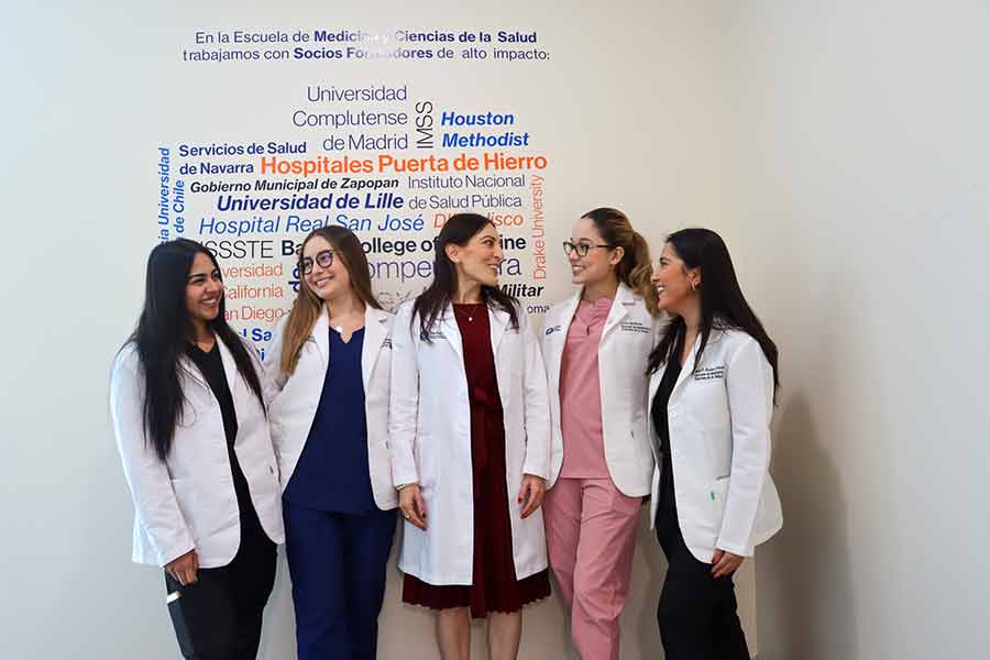 Invesitigación en nutrición sobre niños con parálisis, realizada por equipo de alumnas del Tec Guadalajara.