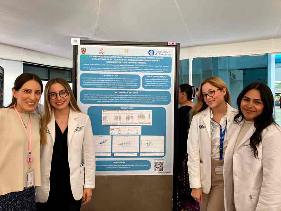 Invesitigación en nutrición sobre niños con parálisis, realizada por equipo de alumnas del Tec Guadalajara.