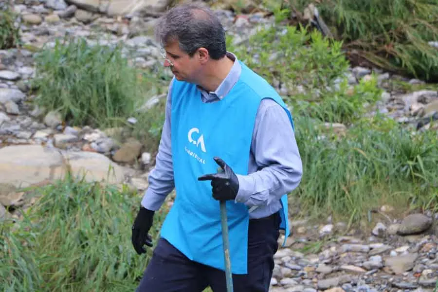 Jos&eacute; Antonio Torre fue voluntario en la jornada de limpieza del Arroyo Seco.