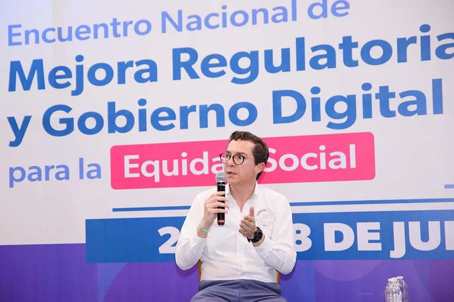 Juan Paulo Grandos, Gobierno Digital
