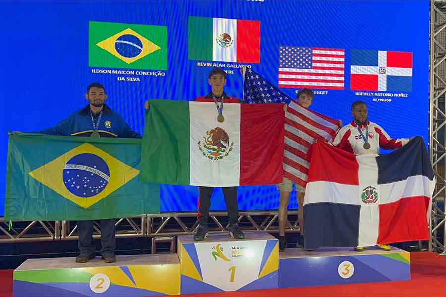 Kevin Onofre ganador de la medalla de oro en el Campeonato Panamericano de Wushu.