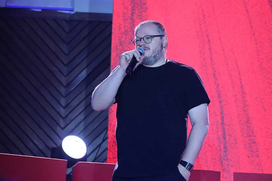 Leonel Garc&iacute;a, cantante y compositor, en TEDxTecdeMty.
