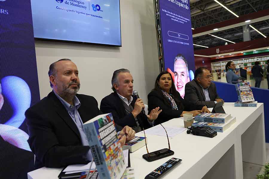 Libro organismos internacionales, en la participación del Tec en la FIL Guadalajara.