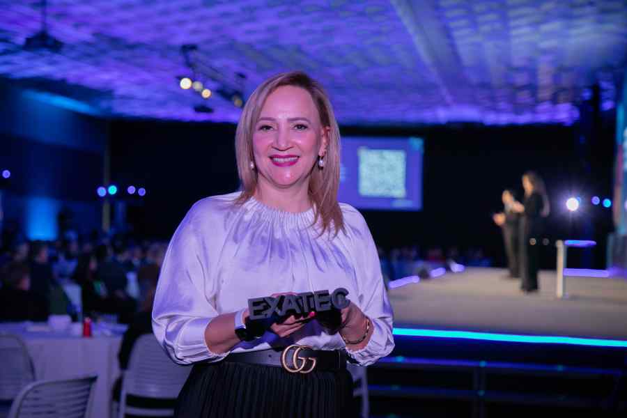 Lorena Vázquez EXATEC Premio Trayectoria 2024