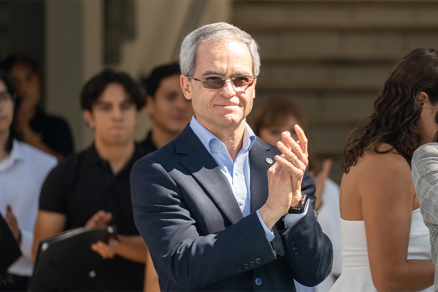 Luis Arizpe en la inauguración de la Plaza PrepaTec Saltillo.